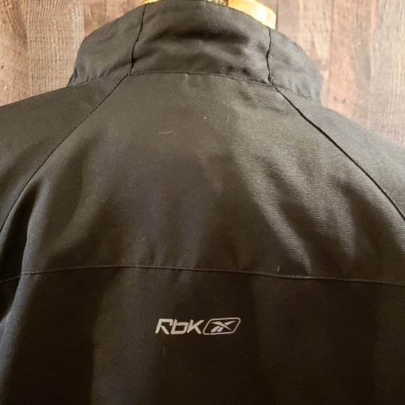 Reebok Calgary Flames Jacket - Picture 9 of 9